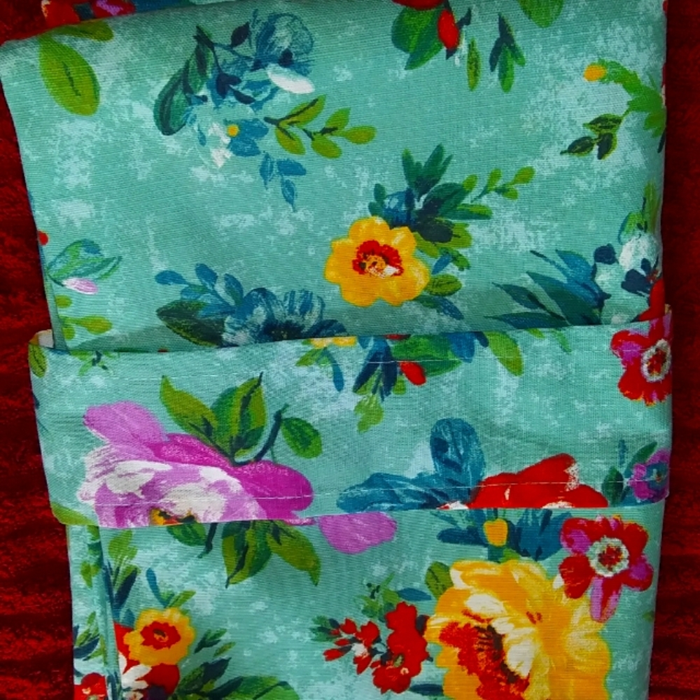 Pioneer Woman Tablecloth 50×70